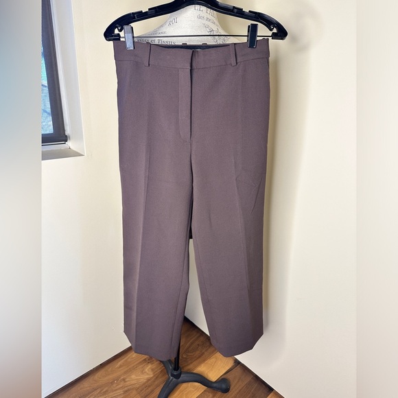 NEW + NEVER WORN: cropped trousers - Picture 1 of 2
